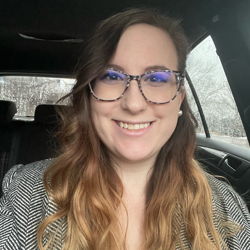 Meet your Posher, Naomi